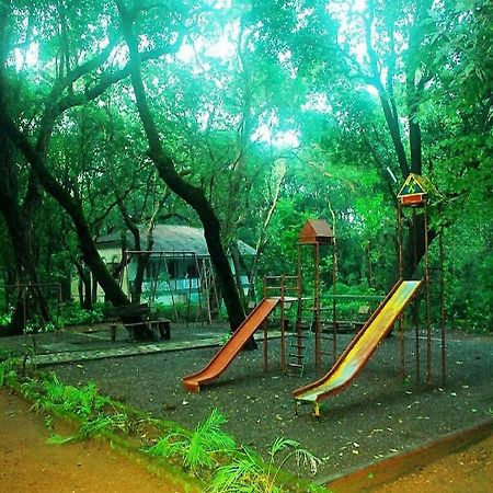 Cecil Hotel Matheran Exterior photo