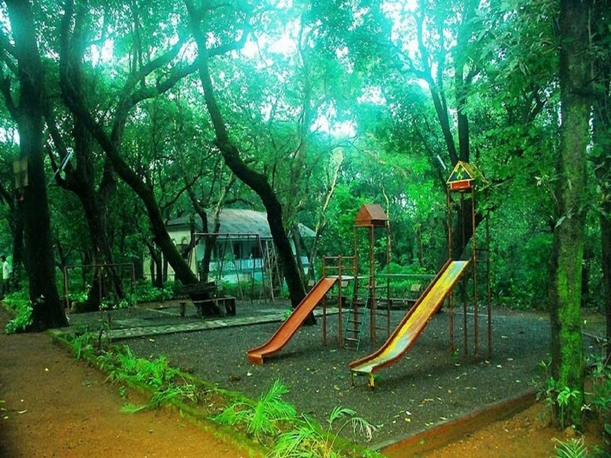 Cecil Hotel Matheran Exterior photo